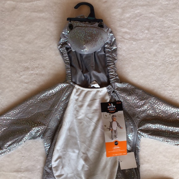 Toddler Shark Costume - Picture 3 of 5